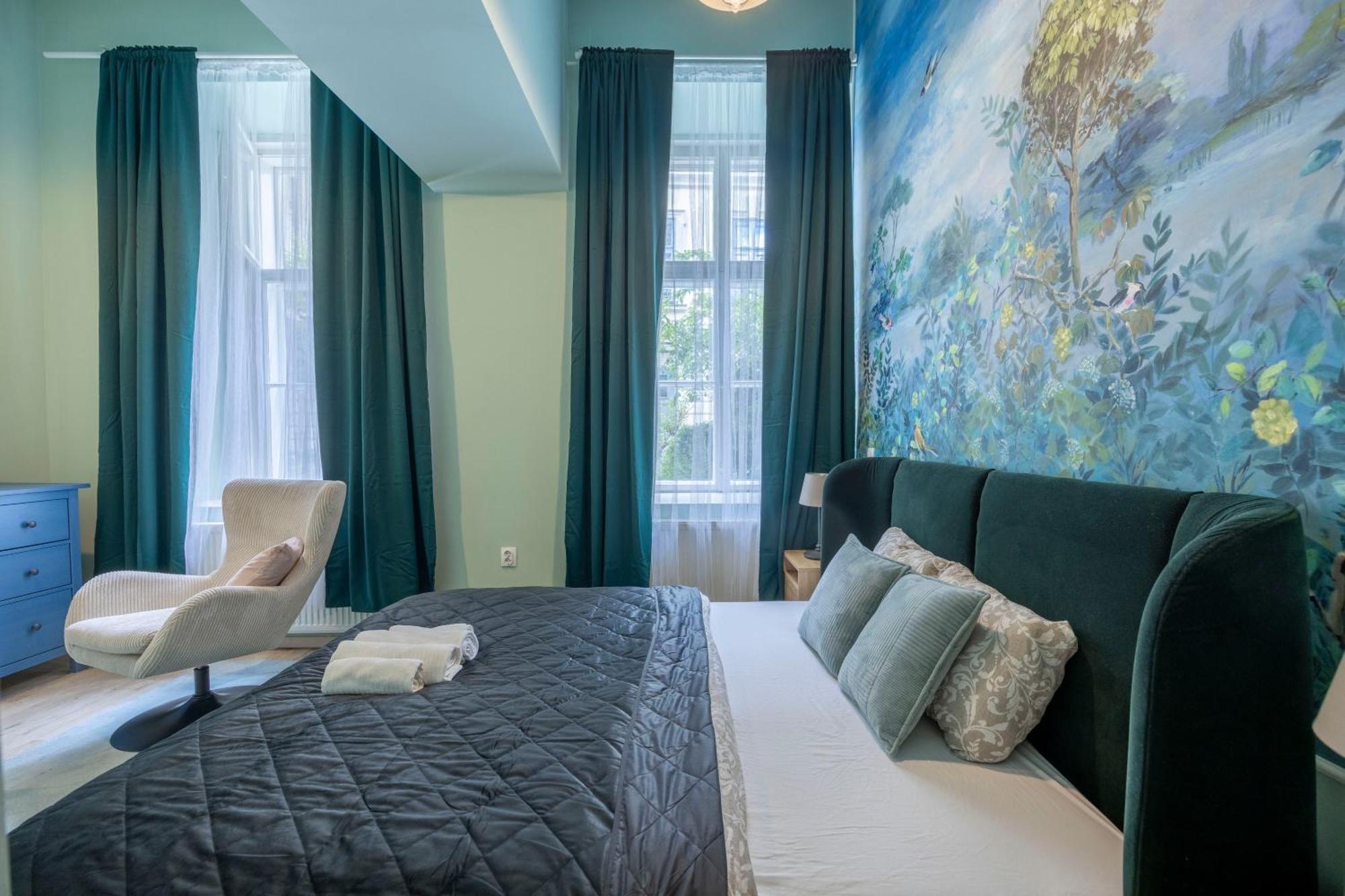 Hidden Gem With Terrace On The Andrassy Fashion Road Apartamento Budapeste Exterior foto